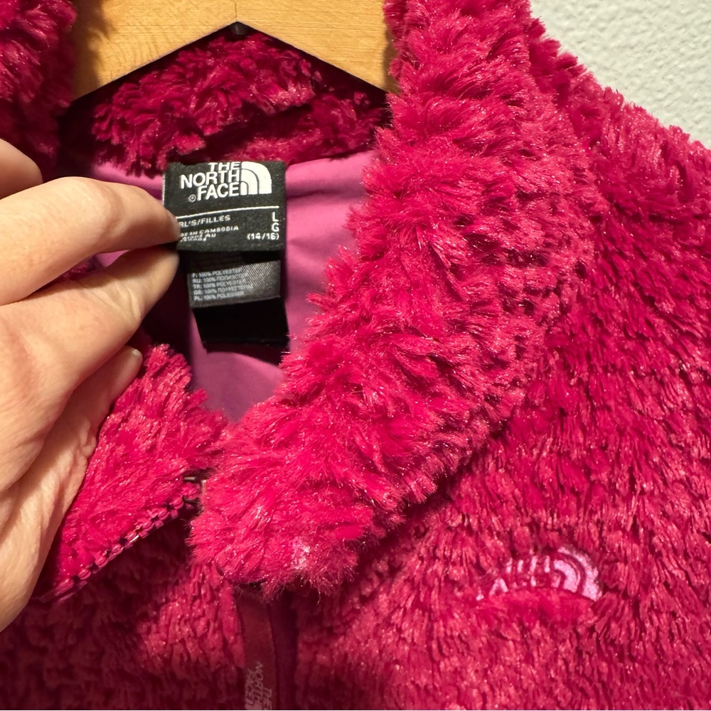 The North Face Raspberry Fleece Jacket - Picture 2 of 4